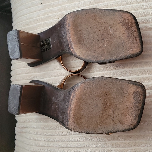 Louis Vuitton Bronze Vernis Block Heel Sandals - Picture 9 of 16